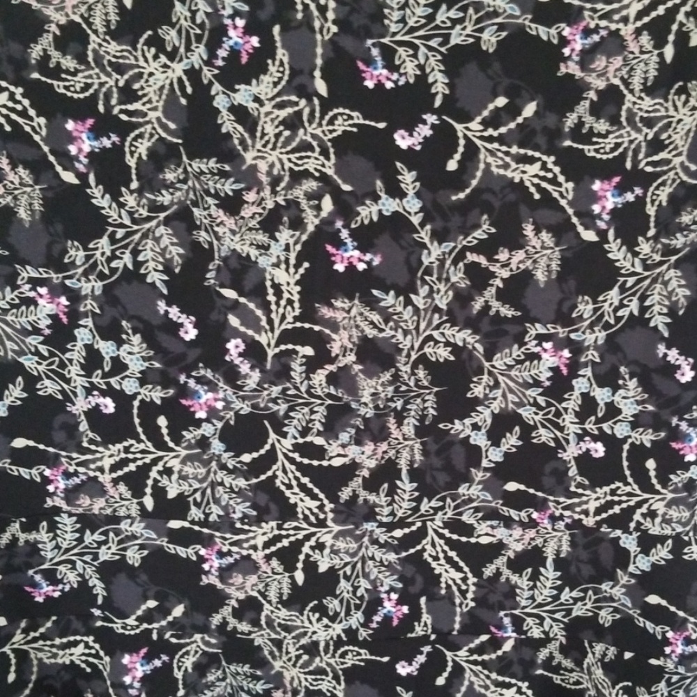 Black Floral Print Dress - Picture 2 of 4